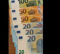 14 vjeçarja në Shtime gjen portofolin me 260 euro, e dorëzon në Polici 14 vjeçarja në Shtime gjen portofolin me 260 euro, e dorëzon në Polici