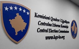 KQZ del me disa sqarime sa i përket votimit përmes postës KQZ del me disa sqarime sa i përket votimit përmes postës