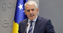 Sveçla: Largimi gradual i KFOR-it nga Ura e Ibrit lajm i mirë, Kosova po forcohet Sveçla: Largimi gradual i KFOR-it nga Ura e Ibrit lajm i mirë, Kosova po forcohet