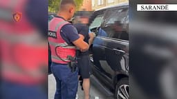 Goditi me grushte punonjësin e policisë, arrestohet 27-vjeçari në Sarandë Goditi me grushte punonjësin e policisë, arrestohet 27-vjeçari në Sarandë