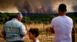 Flakët përfshijnë mbi 20 mijë hektarë në Huelva të Spanjës, evakuohen 800 persona! Autoritetet: Mund të duhen ditë për ta vënë nën kontroll Flakët përfshijnë mbi 20 mijë hektarë në Huelva të Spanjës, evakuohen 800 persona! Autoritetet: Mund të duhen ditë për ta vënë nën kontroll