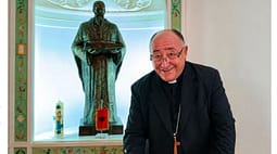 Dodë Gjergji kërkon dialog për fenë dhe bashkëjetesën: Përgjegjësia nuk u takon vetëm prijësve fetarë Dodë Gjergji kërkon dialog për fenë dhe bashkëjetesën: Përgjegjësia nuk u takon vetëm prijësve fetarë