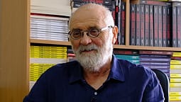 Maliqi: Deputetët t’i drejtohen Supremes për Kurtin e Haxhiun jo Kushtetueses, Prokuroria të hapë procedurë për krim kundër Republikës Maliqi: Deputetët t’i drejtohen Supremes për Kurtin e Haxhiun jo Kushtetueses, Prokuroria të hapë procedurë për krim kundër Republikës