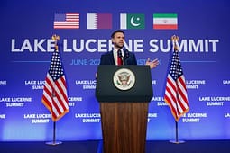 Vance thotë se Irani ka rënë dakord të lejojë monitoruesit bërthamorë në vend Vance thotë se Irani ka rënë dakord të lejojë monitoruesit bërthamorë në vend