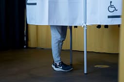 Referendumi: Islandezët vendosin të mbeten jashtë BE-së Referendumi: Islandezët vendosin të mbeten jashtë BE-së