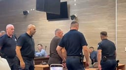 Nën masa të rrepta sigurie, nis gjykimi për sulmin terrorist në kanalin e Ibër Lepencit Nën masa të rrepta sigurie, nis gjykimi për sulmin terrorist në kanalin e Ibër Lepencit