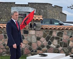 Deputeti i PD – Ramës: Të thuash ‘Serbia e humbi Kosovën’ është shtrembërim i rrezikshëm për historinë Deputeti i PD – Ramës: Të thuash ‘Serbia e humbi Kosovën’ është shtrembërim i rrezikshëm për historinë