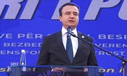 Në 27-vjetorin e Policisë, Kurti: Të rënët në detyrë janë heronj të Kosovës Në 27-vjetorin e Policisë, Kurti: Të rënët në detyrë janë heronj të Kosovës