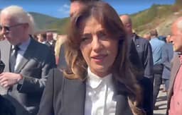 Haxhiu nuk jep detaje për hapat pas vendimit të Kushtetueses: Për tema të tjera flasim nesër Haxhiu nuk jep detaje për hapat pas vendimit të Kushtetueses: Për tema të tjera flasim nesër