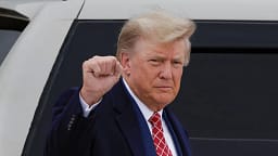 Trump kundërshton këshilltarët për çmimet e naftës: Objektivi numër një është që Irani të mos ketë armë bërthamore Trump kundërshton këshilltarët për çmimet e naftës: Objektivi numër një është që Irani të mos ketë armë bërthamore