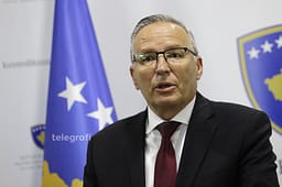 Tensione në Kuvend, Hamza: Kuvendi nuk është pronë e Albin Kurtit, të thirret seanca konstituive Tensione në Kuvend, Hamza: Kuvendi nuk është pronë e Albin Kurtit, të thirret seanca konstituive