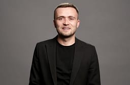 Pacolli: Vendosja e deputetëve nën presion s’është demokraci e brendshme, është përpjekje për t’i kërcënuar politikisht Pacolli: Vendosja e deputetëve nën presion s’është demokraci e brendshme, është përpjekje për t’i kërcënuar politikisht