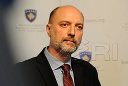 Ymeri për akuzat ndaj analistëve: Nuk ka asgjë të vërtetë, le të hetohet çdo dyshim Ymeri për akuzat ndaj analistëve: Nuk ka asgjë të vërtetë, le të hetohet çdo dyshim