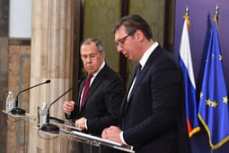 Lavrov mbron Vuçiqin dhe sulmon BE-në: Po e shantazhojnë Serbinë për Kosovën Lavrov mbron Vuçiqin dhe sulmon BE-në: Po e shantazhojnë Serbinë për Kosovën