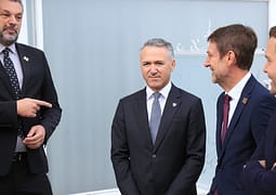 Zulfaj shkruan për Forumin e Bledit, ia kushton dy rreshta edhe liqenit: Koha sikur ngadalësohet, mendja pushon për një çast Zulfaj shkruan për Forumin e Bledit, ia kushton dy rreshta edhe liqenit: Koha sikur ngadalësohet, mendja pushon për një çast