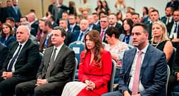 Titullarët shtetërorë me legjitimitet të kontestuar Titullarët shtetërorë me legjitimitet të kontestuar
