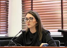 Njoftimet nga NATO dhe BE për Urën e Ibrit, deputetja e VV akuzon PDK’në e AAK që s’po e thonë asnjë “fjalë të mirë” Njoftimet nga NATO dhe BE për Urën e Ibrit, deputetja e VV akuzon PDK’në e AAK që s’po e thonë asnjë “fjalë të mirë”