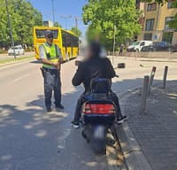 Policia e Kosovës shqiptoi 261 gjoba dhe konfiskoi 41 motoçikleta gjatë javës së kontrollit ROADPOL Policia e Kosovës shqiptoi 261 gjoba dhe konfiskoi 41 motoçikleta gjatë javës së kontrollit ROADPOL