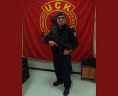 Vdes polici pasi goditet nga vetura në pikën kufitare të Morinës Vdes polici pasi goditet nga vetura në pikën kufitare të Morinës