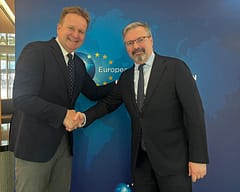 Bajrami me kërkesa për Sorensenin: Serbia t’i përmbush obligimet e dialogut; integrimin e Kosovës në BE, KiE, NATO dhe OKB Bajrami me kërkesa për Sorensenin: Serbia t’i përmbush obligimet e dialogut; integrimin e Kosovës në BE, KiE, NATO dhe OKB