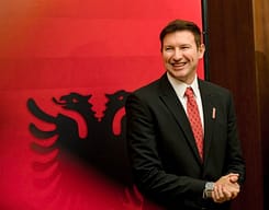 Meidani do të shkarkohet se mbështeti protestën e studentëve? Ministria e Jashtme shqiptare mohon lajmet Meidani do të shkarkohet se mbështeti protestën e studentëve? Ministria e Jashtme shqiptare mohon lajmet