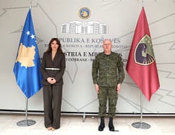 Planifikimet e FSK-së dhe pjesëmarrja në operacionet jashtë vendit, gjenerallejtënant Jashari takon Haxhiun Planifikimet e FSK-së dhe pjesëmarrja në operacionet jashtë vendit, gjenerallejtënant Jashari takon Haxhiun