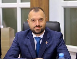 Sot varroset Rifat Stojkaj, drejtori i Bujqësisë në Deçan Sot varroset Rifat Stojkaj, drejtori i Bujqësisë në Deçan