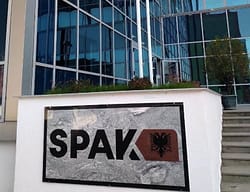 Hetimi për Zvërnecin, SPAK: Bllokohen 128 milionë euro transaksione për shitjen e tokës Hetimi për Zvërnecin, SPAK: Bllokohen 128 milionë euro transaksione për shitjen e tokës
