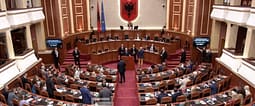 Protesta për Zvërnecin, Kuvendi i Shqipërisë përfshihet në debate Protesta për Zvërnecin, Kuvendi i Shqipërisë përfshihet në debate