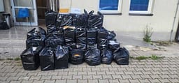 Policia gjen mallra të kontrabanduara në një shtëpi të pabanuar në Viti Policia gjen mallra të kontrabanduara në një shtëpi të pabanuar në Viti