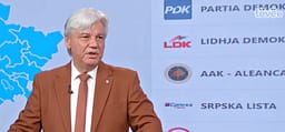 Kryeziu: VV dhe PDK do të mund të formonin koalicionin më funksional, por vendi rrezikon të shkon përsëri në zgjedhje Kryeziu: VV dhe PDK do të mund të formonin koalicionin më funksional, por vendi rrezikon të shkon përsëri në zgjedhje
