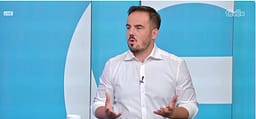 Bajrami: Bedri Hamza është zëdhënës i PDK-së, e shkatërruan duke e dërguar në emisione televizive Bajrami: Bedri Hamza është zëdhënës i PDK-së, e shkatërruan duke e dërguar në emisione televizive
