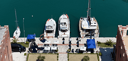 ‘Aura Voyage Yachts’ prezanton në Orikum eksperiencën e re të jahteve luksoze në bregdetin shqiptar ‘Aura Voyage Yachts’ prezanton në Orikum eksperiencën e re të jahteve luksoze në bregdetin shqiptar