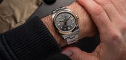 “Rolex” ndalon fluturimin e dronëve mbi fabrikën e re, frikë nga vjedhja e të dhënave “Rolex” ndalon fluturimin e dronëve mbi fabrikën e re, frikë nga vjedhja e të dhënave