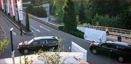 Bisedimet SHBA-Iran rinisin, teksa Vance arrin në Zvicër Bisedimet SHBA-Iran rinisin, teksa Vance arrin në Zvicër