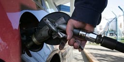 Çmimi i naftës rritet pas sulmeve të reja të SHBA-së ndaj Iranit Çmimi i naftës rritet pas sulmeve të reja të SHBA-së ndaj Iranit