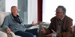 Hamza viziton ish-mësimdhënësin me tre djem jashtë vendit: T’i themi STOP largimit të të rinjve, ta ndryshojmë bashkë Kosovën në vend me perspektivë Hamza viziton ish-mësimdhënësin me tre djem jashtë vendit: T’i themi STOP largimit të të rinjve, ta ndryshojmë bashkë Kosovën në vend me perspektivë