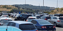 Situatë stabile në pikat kufitare, shtetasit e RMV-së kthehen në vend pas fundjavës së zgjatur Situatë stabile në pikat kufitare, shtetasit e RMV-së kthehen në vend pas fundjavës së zgjatur