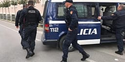 57-vjeçarja vret nënën me thikë në Shqipëri 57-vjeçarja vret nënën me thikë në Shqipëri