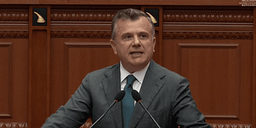 Balla protestuesve: Pak ditë na kanë mbetur deri te koha e dialogut me ju Balla protestuesve: Pak ditë na kanë mbetur deri te koha e dialogut me ju