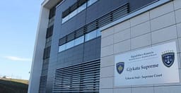 Supremja shfuqizon nenin e rregullores së MASHTI-t për përzgjedhjen e mësimdhënësve Supremja shfuqizon nenin e rregullores së MASHTI-t për përzgjedhjen e mësimdhënësve