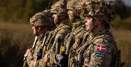 Danimarka zgjeron shërbimin e detyrueshëm ushtarak si përgjigje ndaj Rusisë Danimarka zgjeron shërbimin e detyrueshëm ushtarak si përgjigje ndaj Rusisë