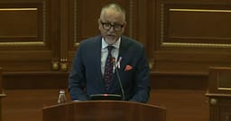 Arben Vitia thotë se e ka vizituar në spital Hysni Mehanin: Gjendja e tij është stabile Arben Vitia thotë se e ka vizituar në spital Hysni Mehanin: Gjendja e tij është stabile