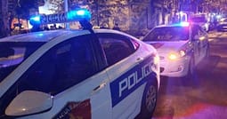 Të shtëna me armë në Tiranë, plagoset një polic Të shtëna me armë në Tiranë, plagoset një polic