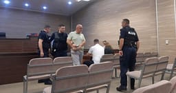 Mbrojtja kërkon lirimin e Ekrem Bajroviqit nga akuza për krime lufte në Istog, i akuzuari thotë që s’kreu vepër penale Mbrojtja kërkon lirimin e Ekrem Bajroviqit nga akuza për krime lufte në Istog, i akuzuari thotë që s’kreu vepër penale
