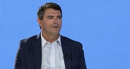 Florin Krasniqi e quan sehirbaz e matrapaz Kurtin Florin Krasniqi e quan sehirbaz e matrapaz Kurtin