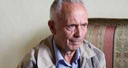 Hajredini: Sllaveski “dëshiron të shesë politikë dhe t’i bëjë nder Qeverisë” Hajredini: Sllaveski “dëshiron të shesë politikë dhe t’i bëjë nder Qeverisë”