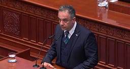 Aliu: Ligji për mbrojtjen nga përdorimi i produkteve të duhanit kaloi në lexim të parë në seancë plenare Aliu: Ligji për mbrojtjen nga përdorimi i produkteve të duhanit kaloi në lexim të parë në seancë plenare