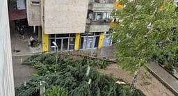 Stuhia e fuqishme godet Shkupin, raportohet për dëme të mëdha Stuhia e fuqishme godet Shkupin, raportohet për dëme të mëdha