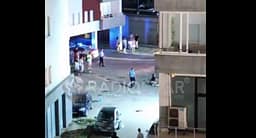 Momente paniku te banorët pas shpërthimit në Gjilan, pamje nga mbërritja e Ambulancës dhe Zjarrfikësve në vendin e ngjarjes Momente paniku te banorët pas shpërthimit në Gjilan, pamje nga mbërritja e Ambulancës dhe Zjarrfikësve në vendin e ngjarjes